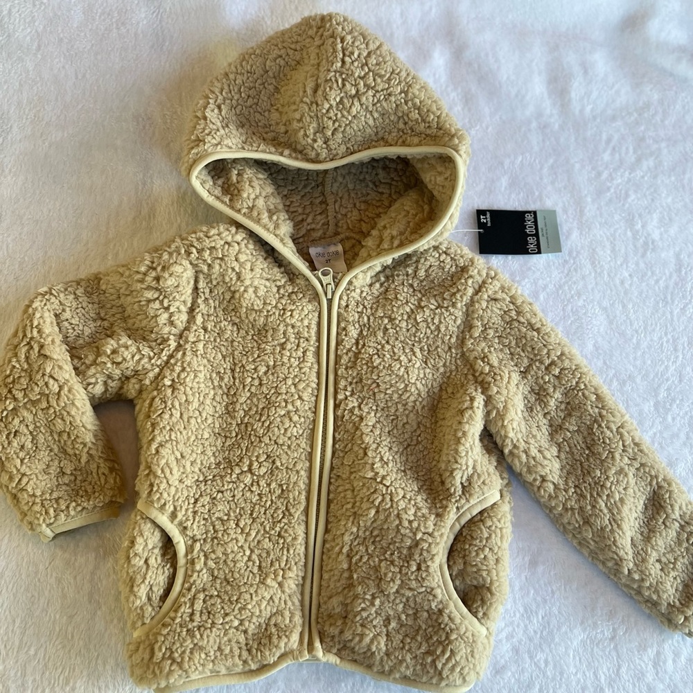 Okie Dokie toddler baby 2T tan cream fuzzy Sherpa
cozy warm zip jacket with hood